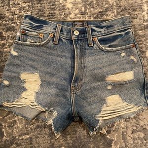 Abercrombie Annie High Rise Short (NWOT)